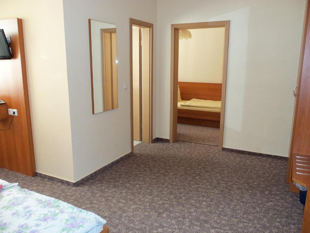 Hotel Garni Zum Goldenen Ring Quedlinburg Cameră foto